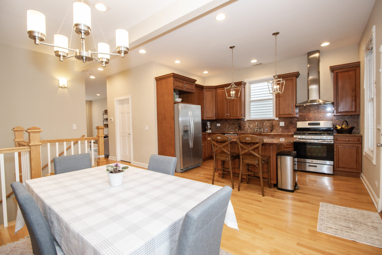 3645 W Wrightwood Avenue