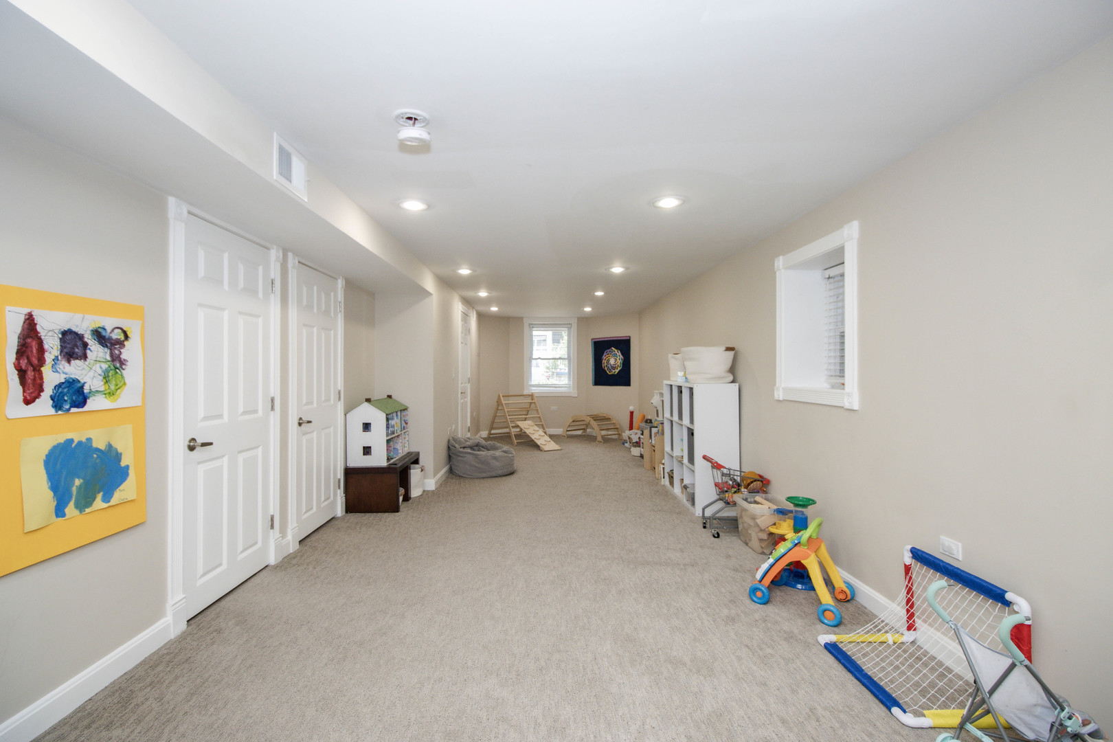 3645 W Wrightwood Avenue