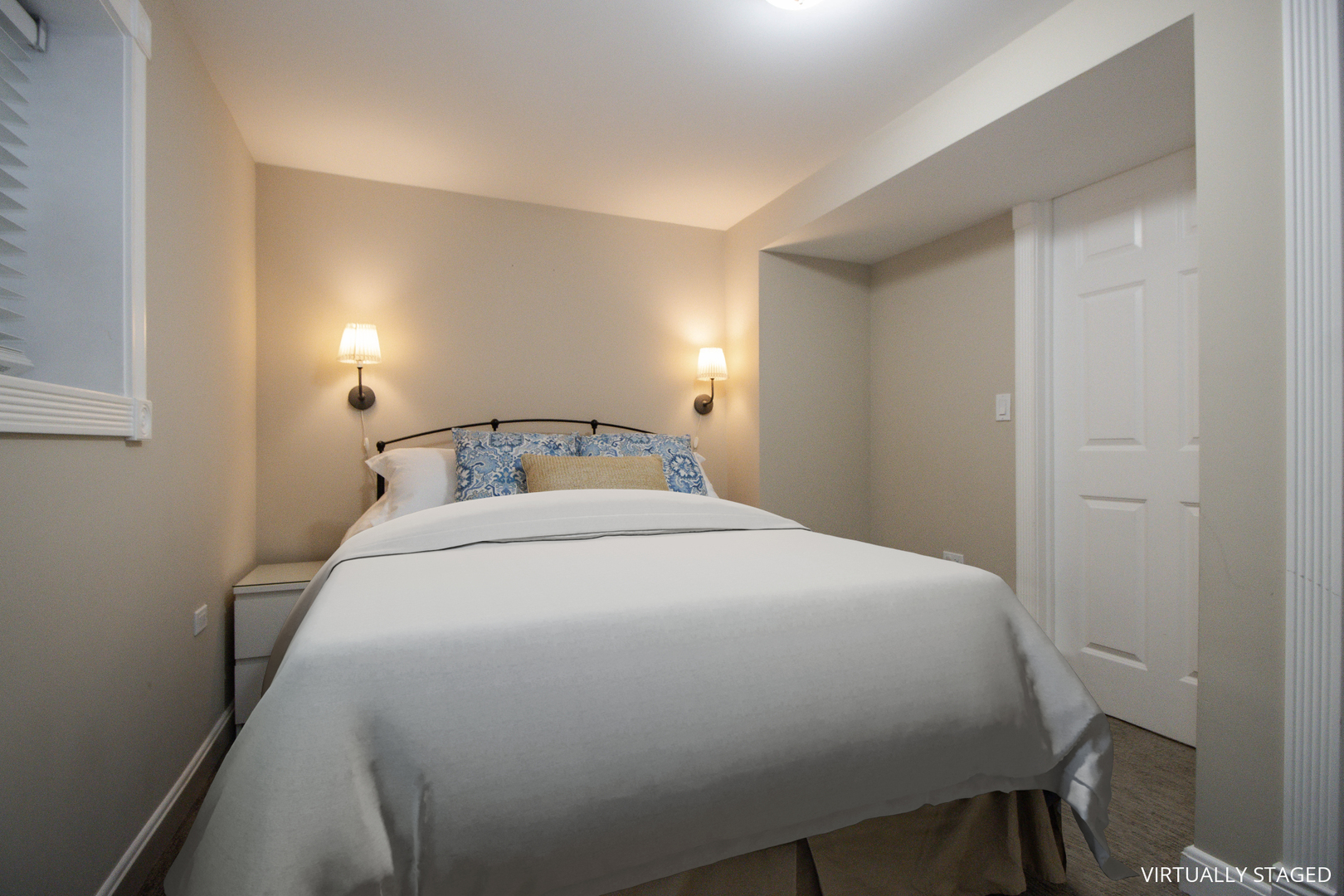 3645 W Wrightwood Avenue