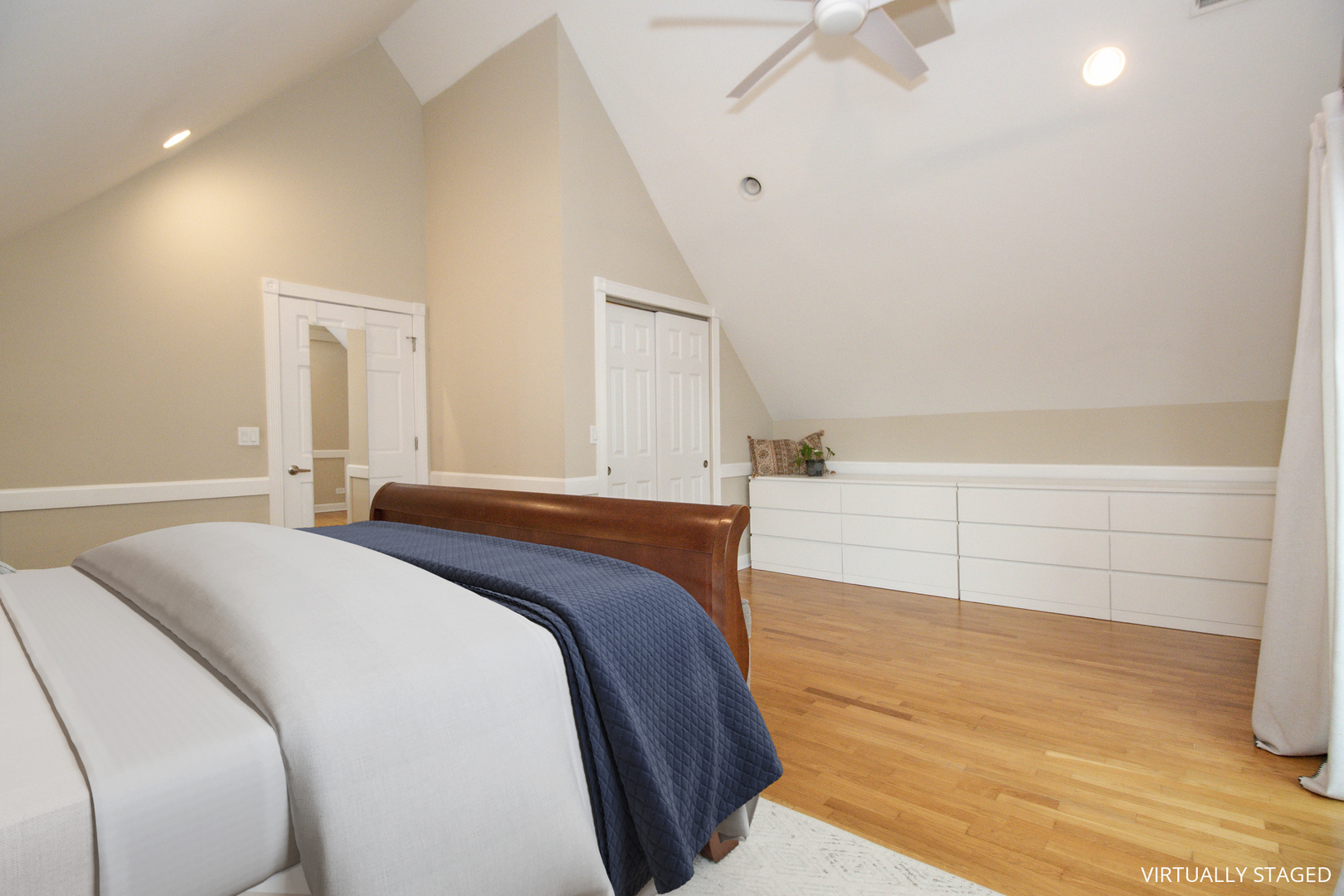 3645 W Wrightwood Avenue