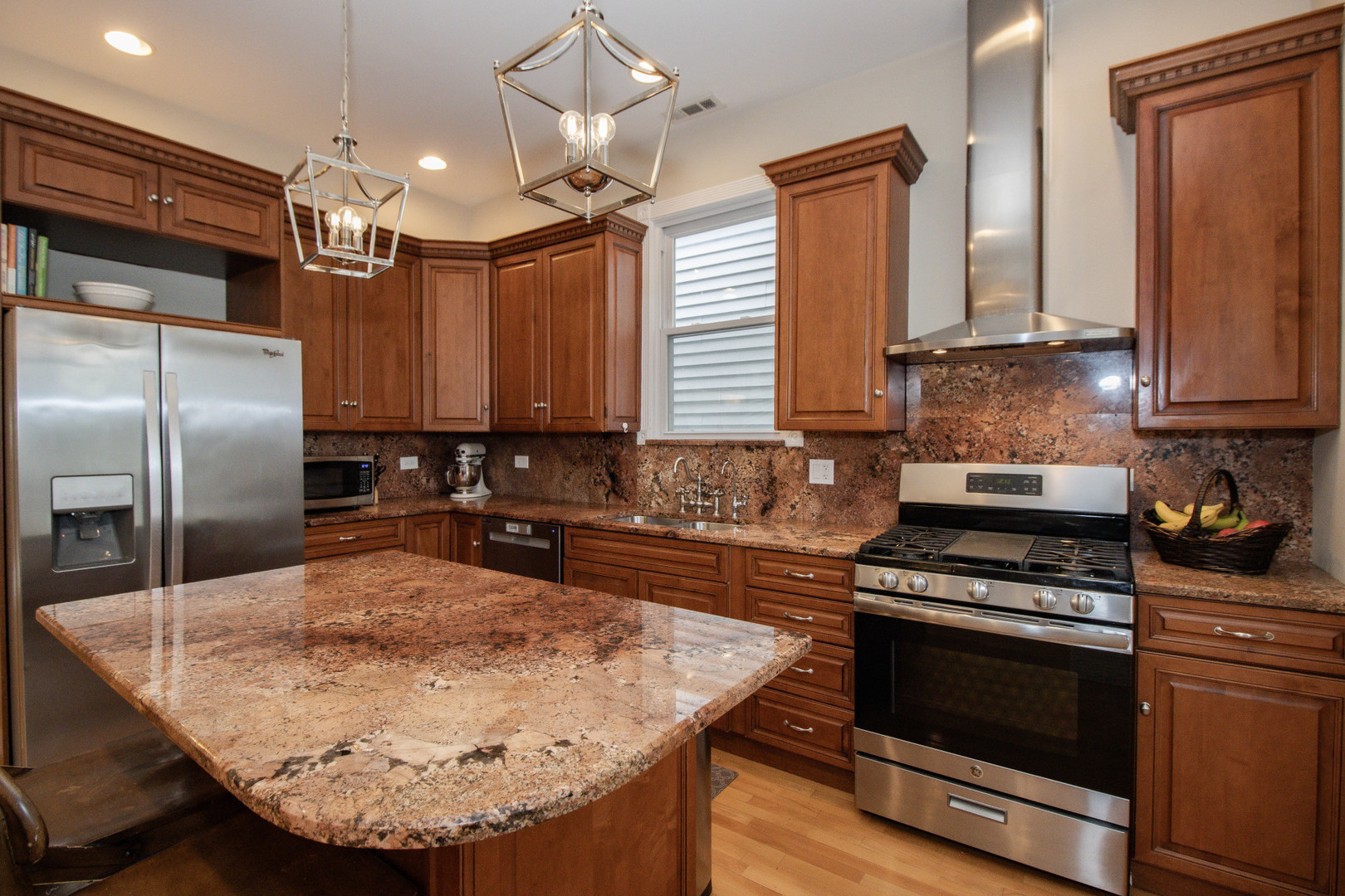 3645 W Wrightwood Avenue