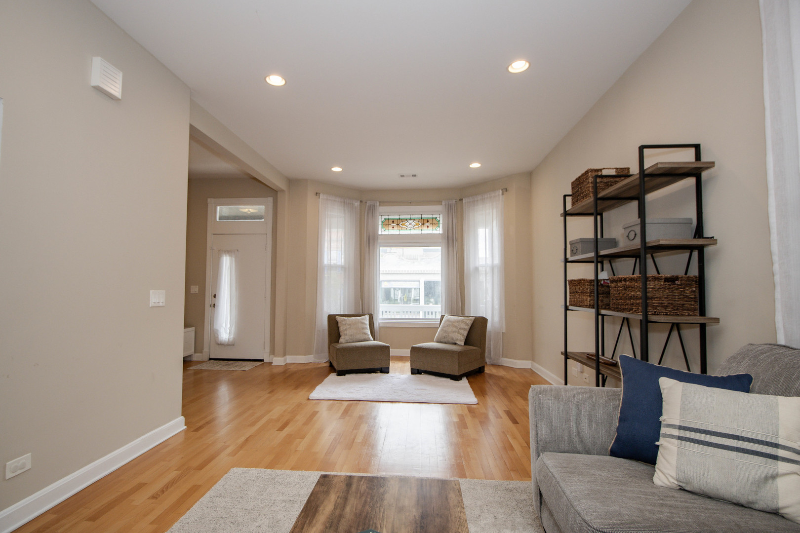 3645 W Wrightwood Avenue