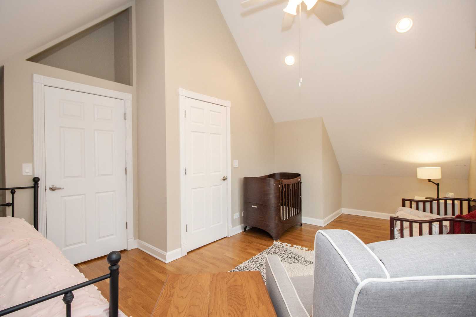 3645 W Wrightwood Avenue