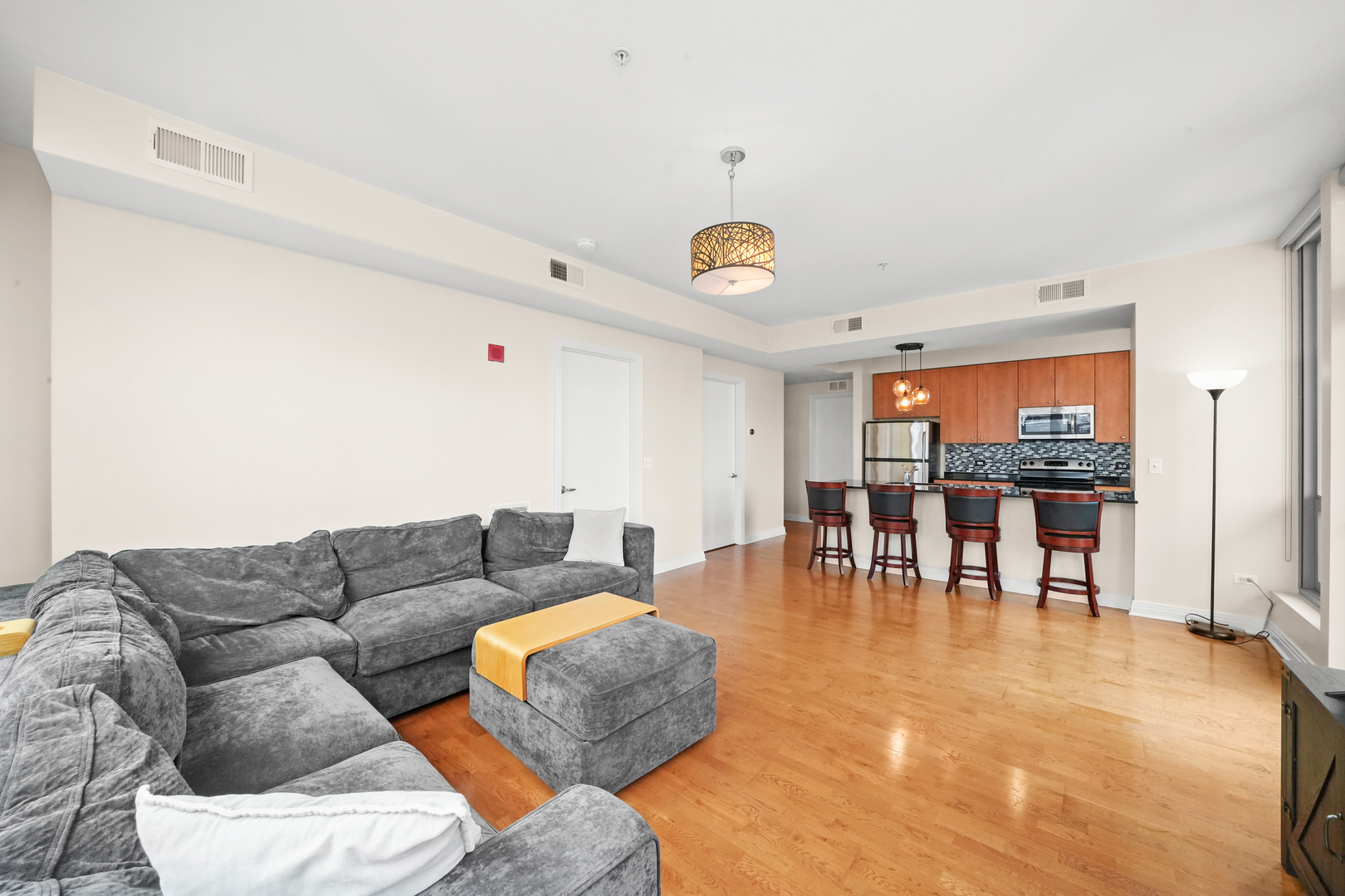 565 W Quincy Street Unit: 1306