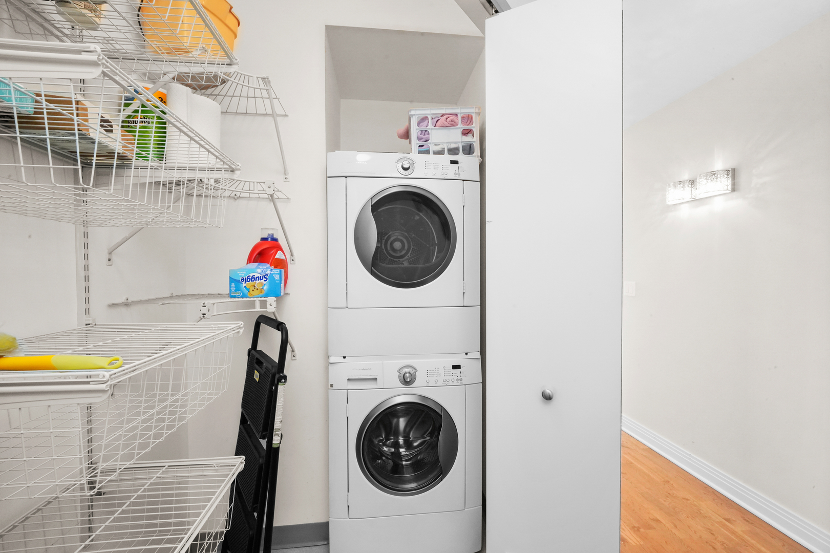 565 W Quincy Street Unit: 1306