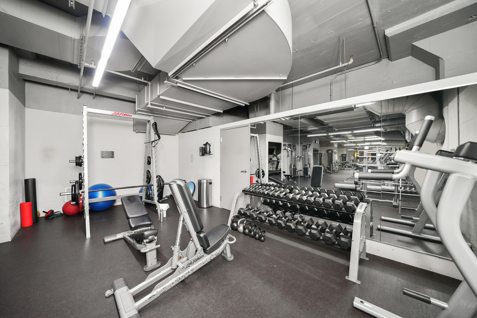 565 W Quincy Street Unit: 1306