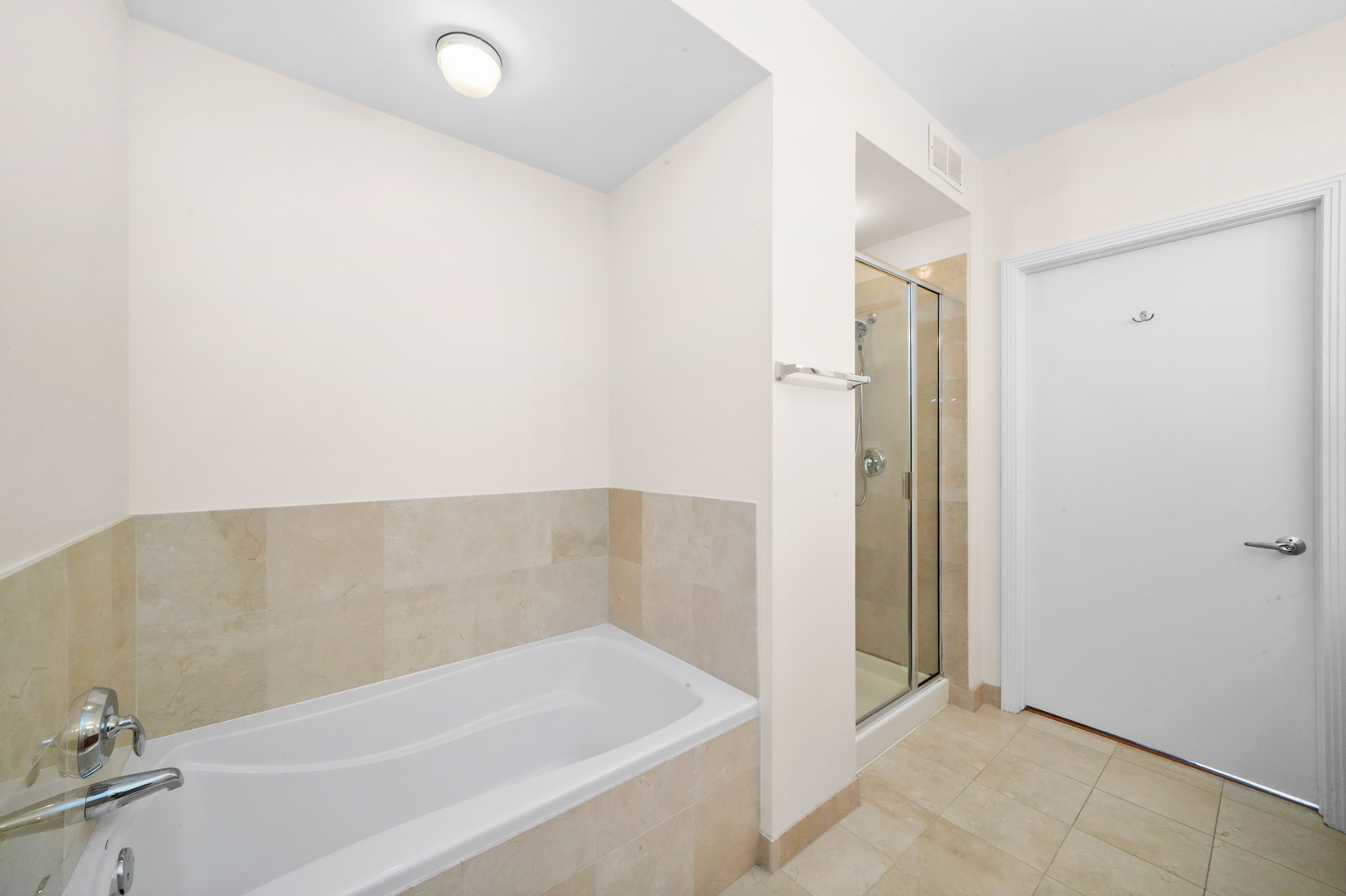 565 W Quincy Street Unit: 1306