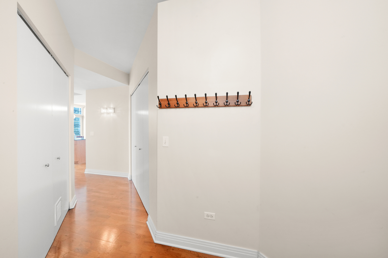 565 W Quincy Street Unit: 1306