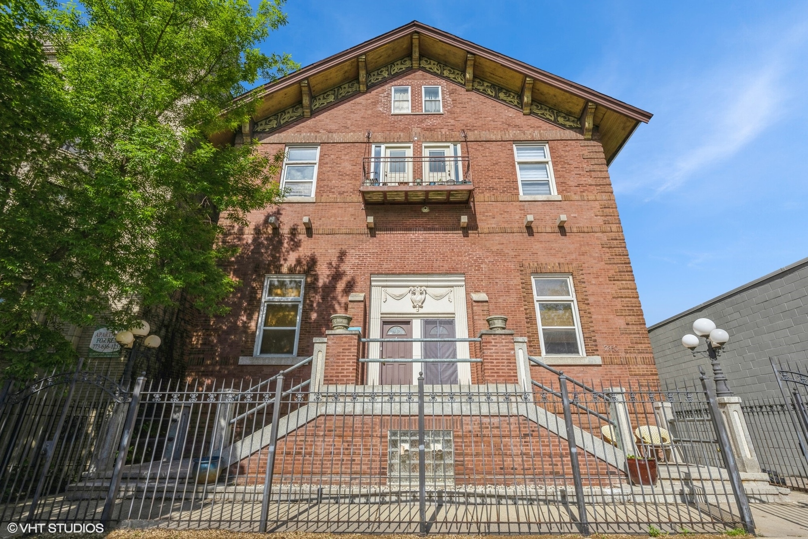 2350 N Kedzie Avenue Unit: F