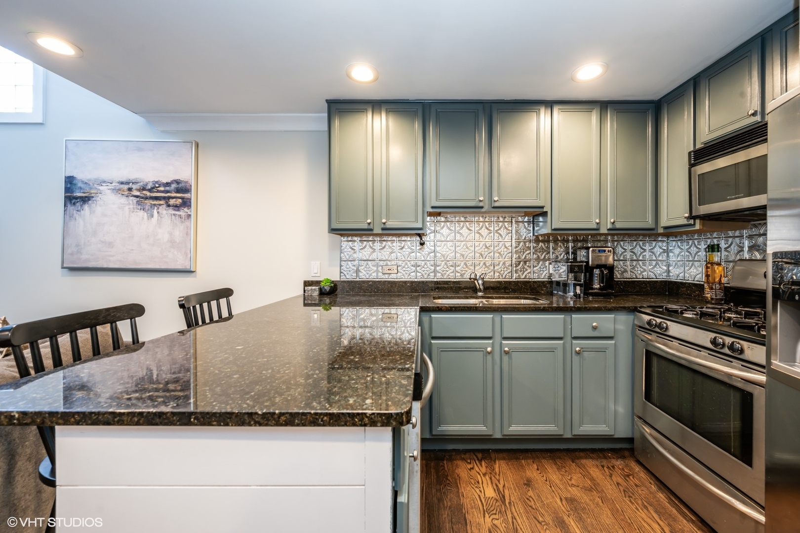 2350 N Kedzie Avenue Unit: F