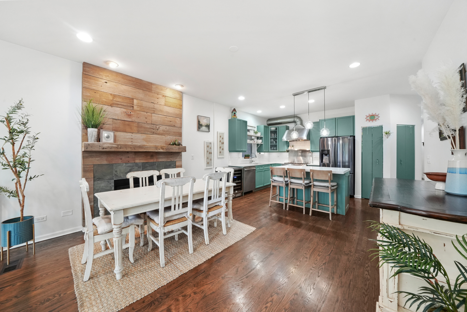 2023 W Rice Street Unit: 1E