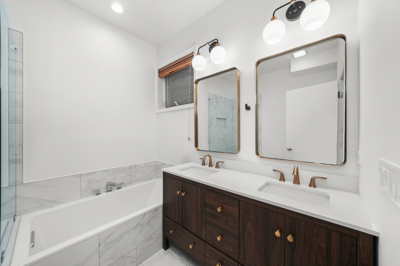 2023 W Rice Street Unit: 1E