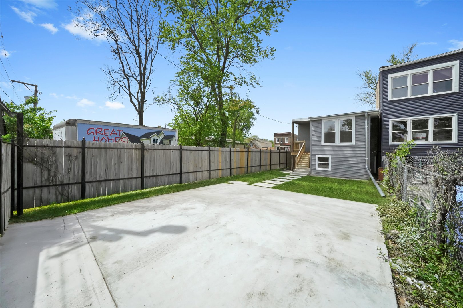 831 N Lawndale Avenue