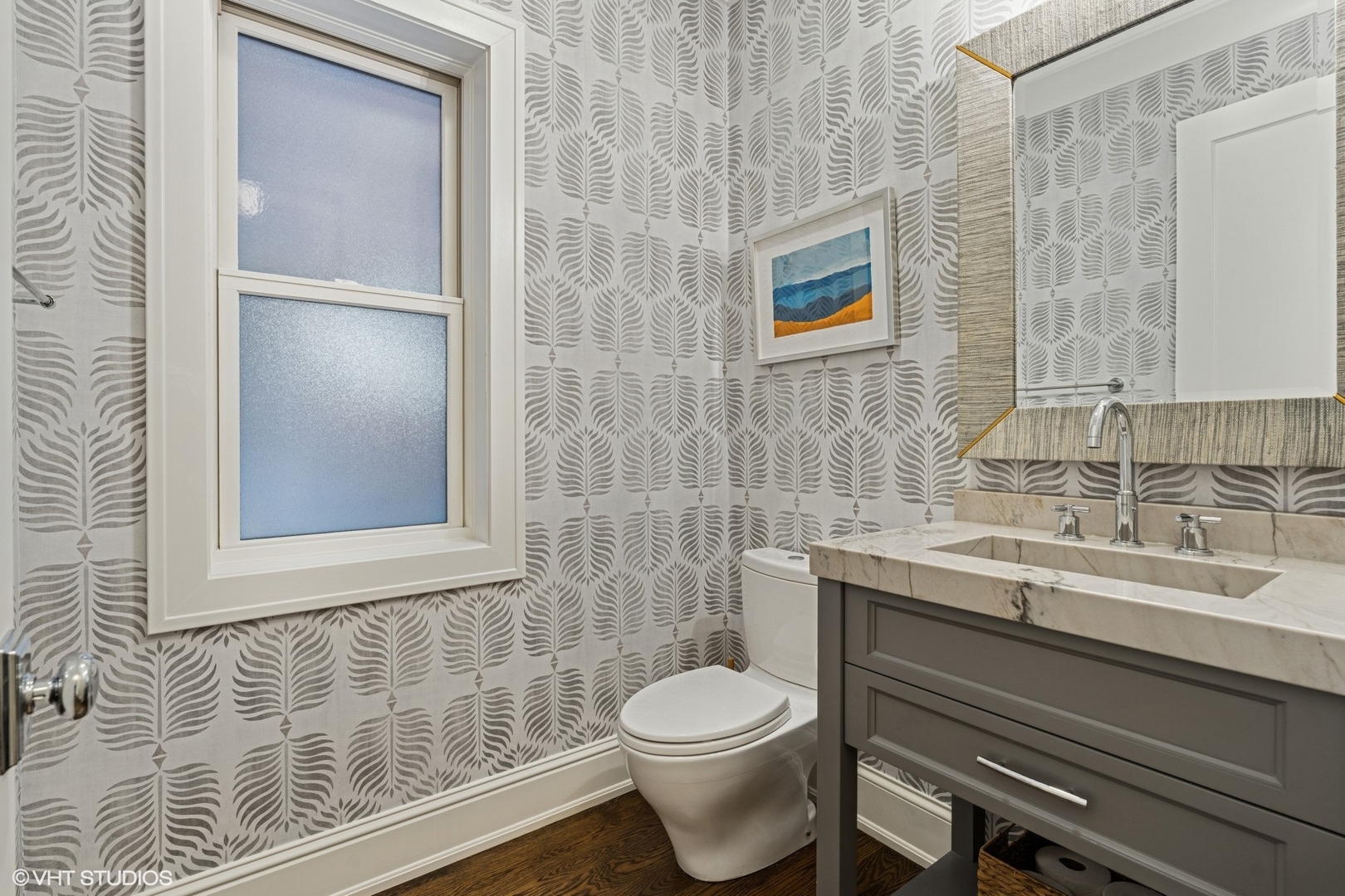 843 W Buckingham Place Unit: 1W