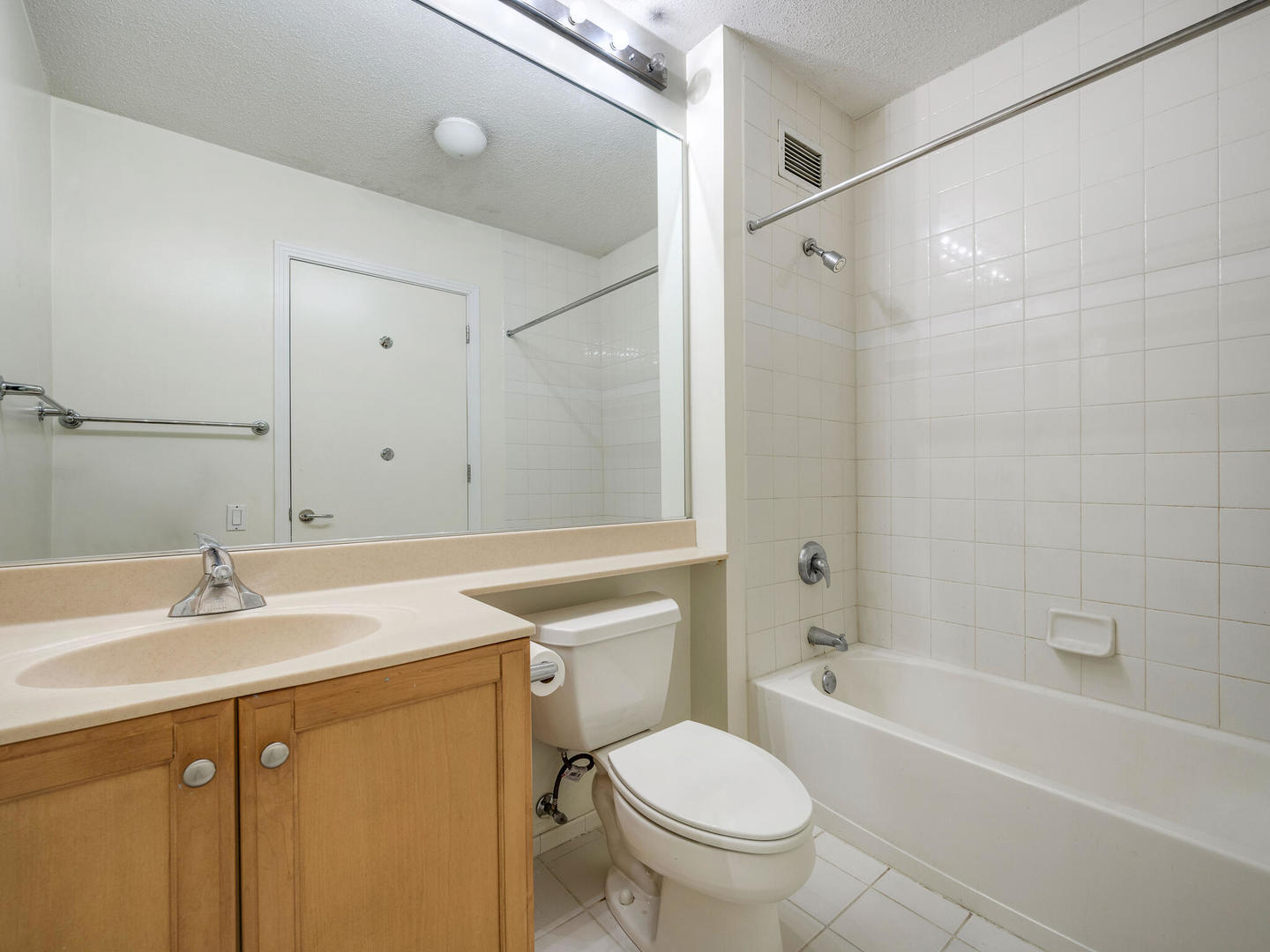 400 N La Salle Drive Unit: 1905