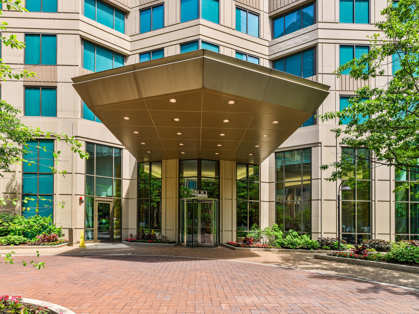400 N La Salle Drive Unit: 1905