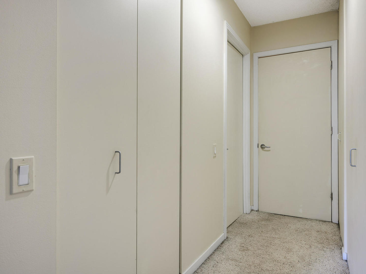 400 N La Salle Drive Unit: 1905