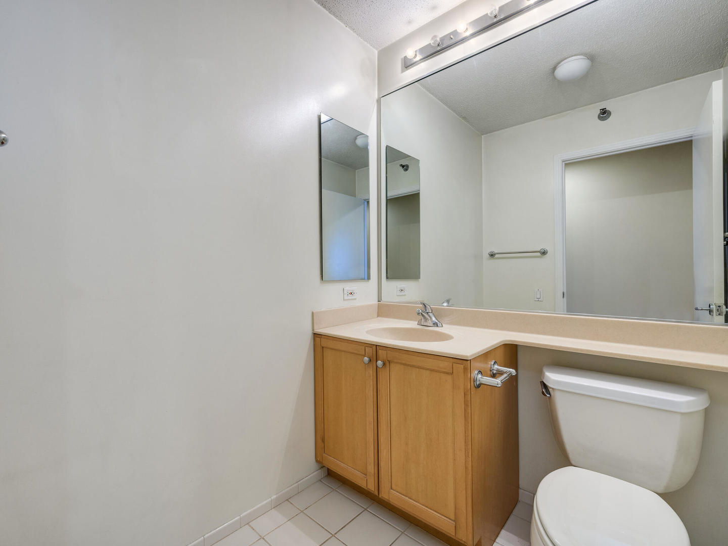 400 N La Salle Drive Unit: 1905