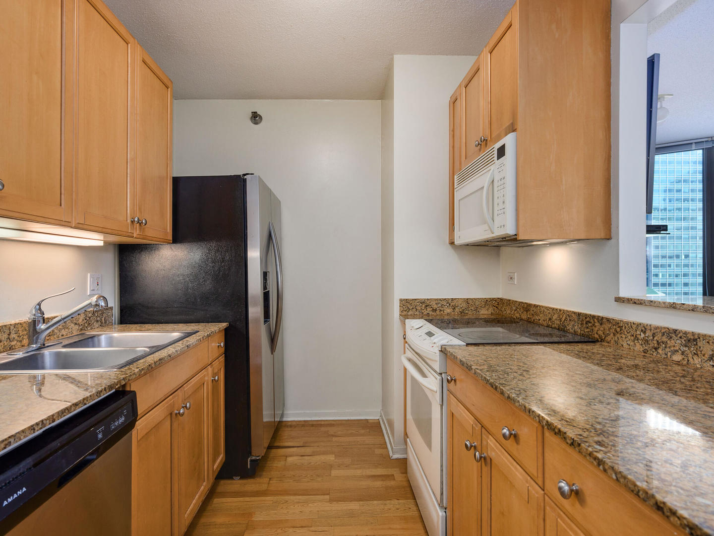 400 N La Salle Drive Unit: 1905