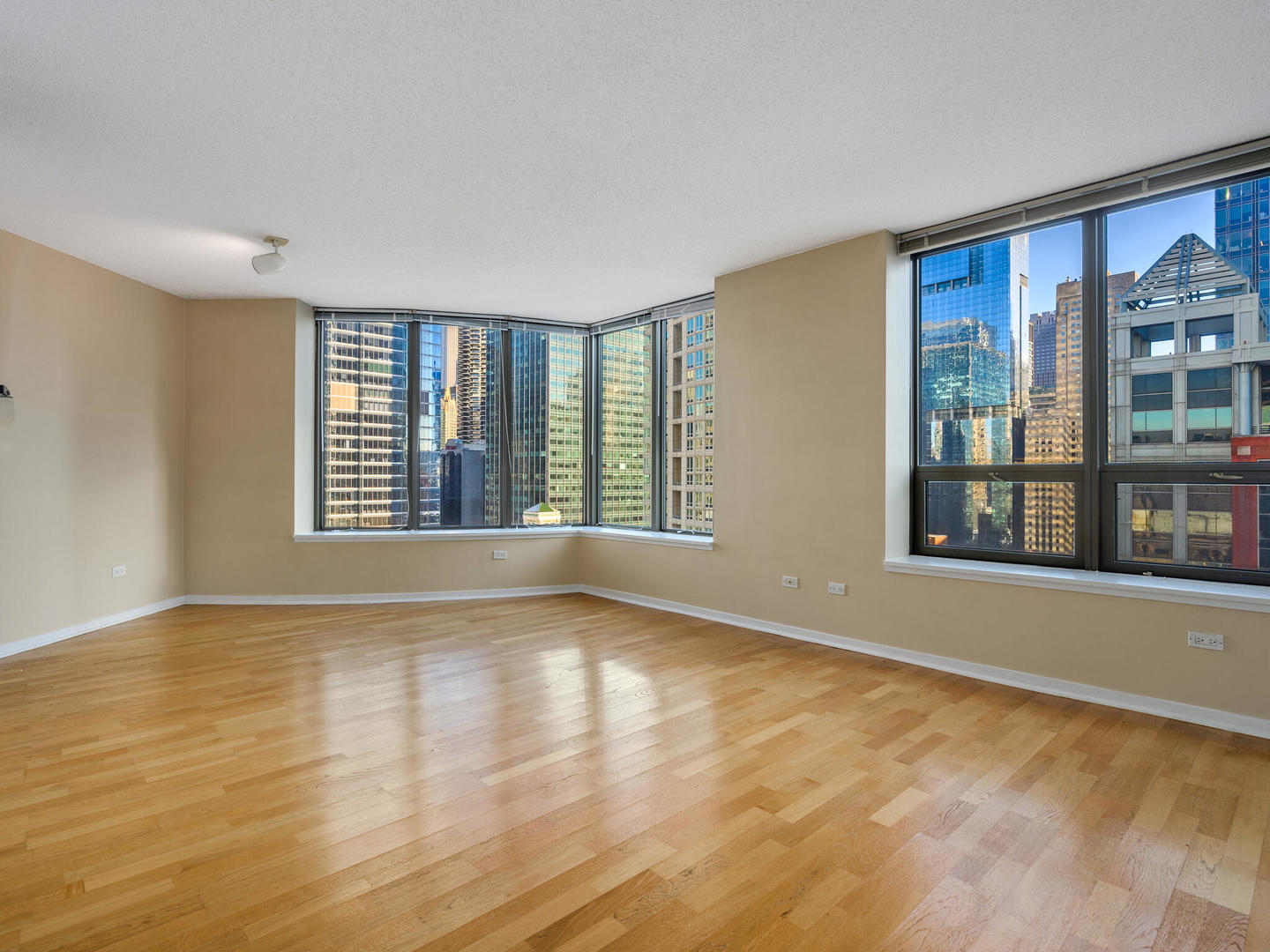 400 N La Salle Drive Unit: 1905