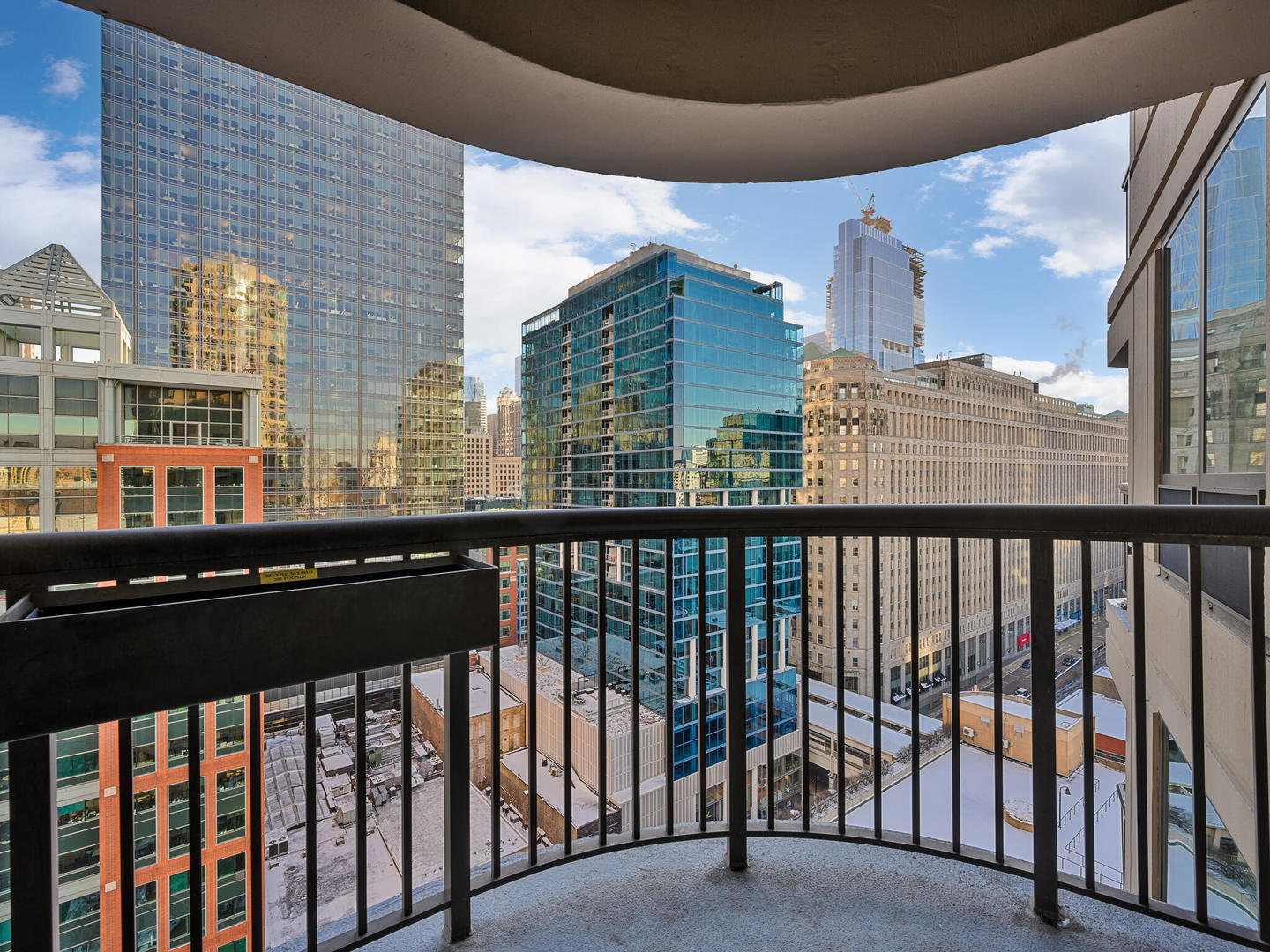 400 N La Salle Drive Unit: 1905