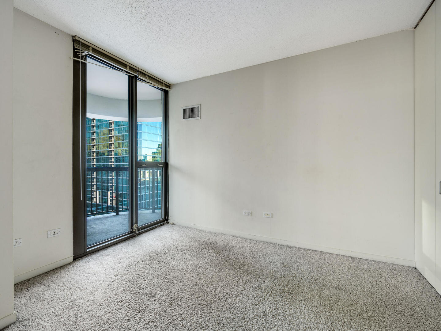 400 N La Salle Drive Unit: 1905