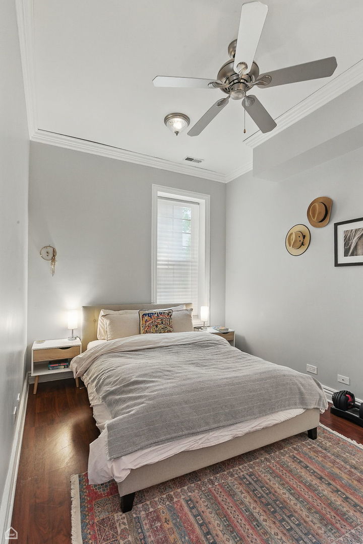 2212 N CAMPBELL Avenue Unit: 1D