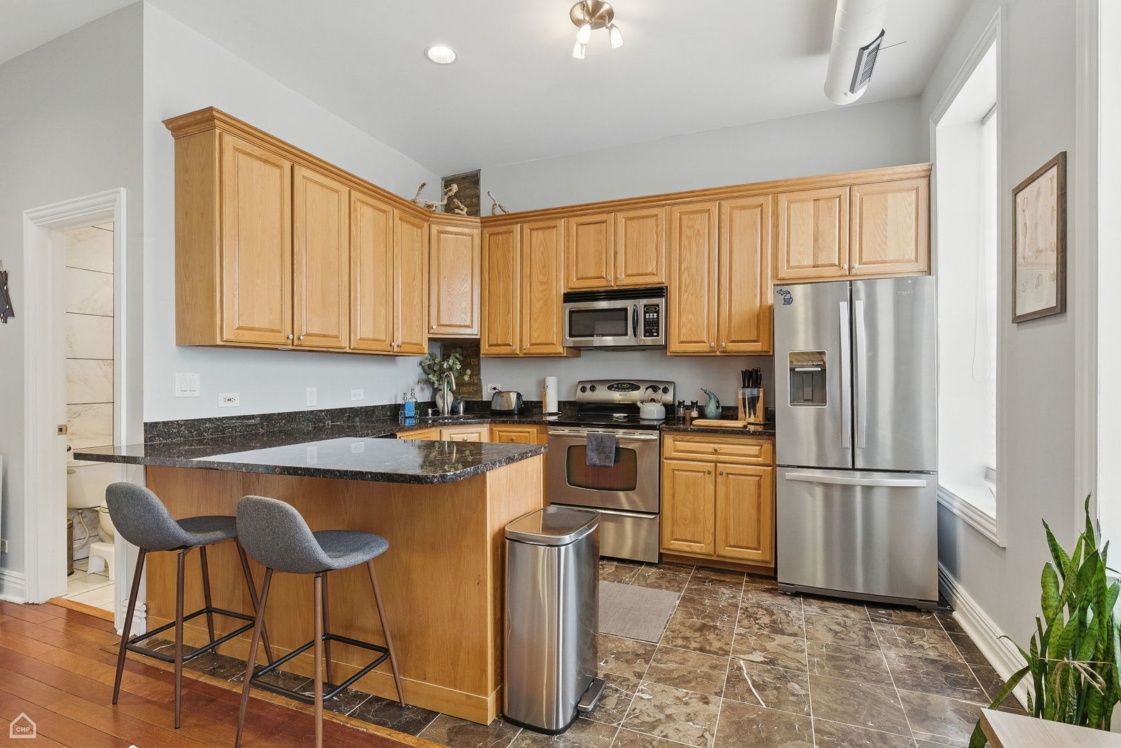 2212 N CAMPBELL Avenue Unit: 1D