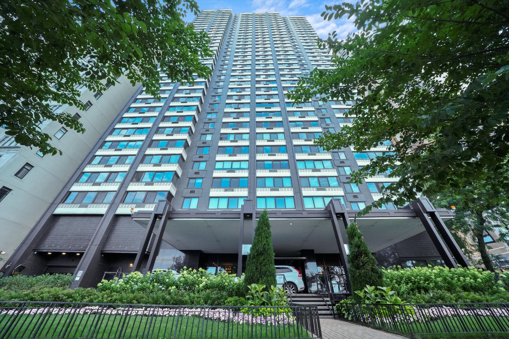 1440 N Lake Shore Drive Unit: 10C