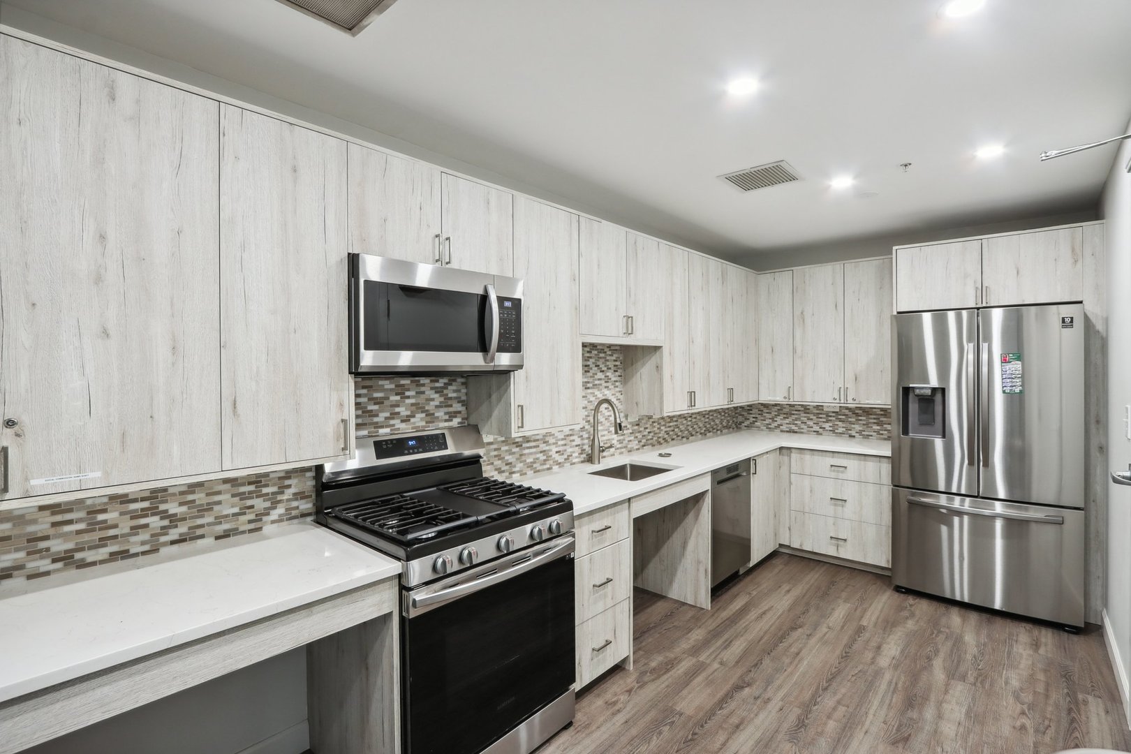 1101 S State Street Unit: 1402