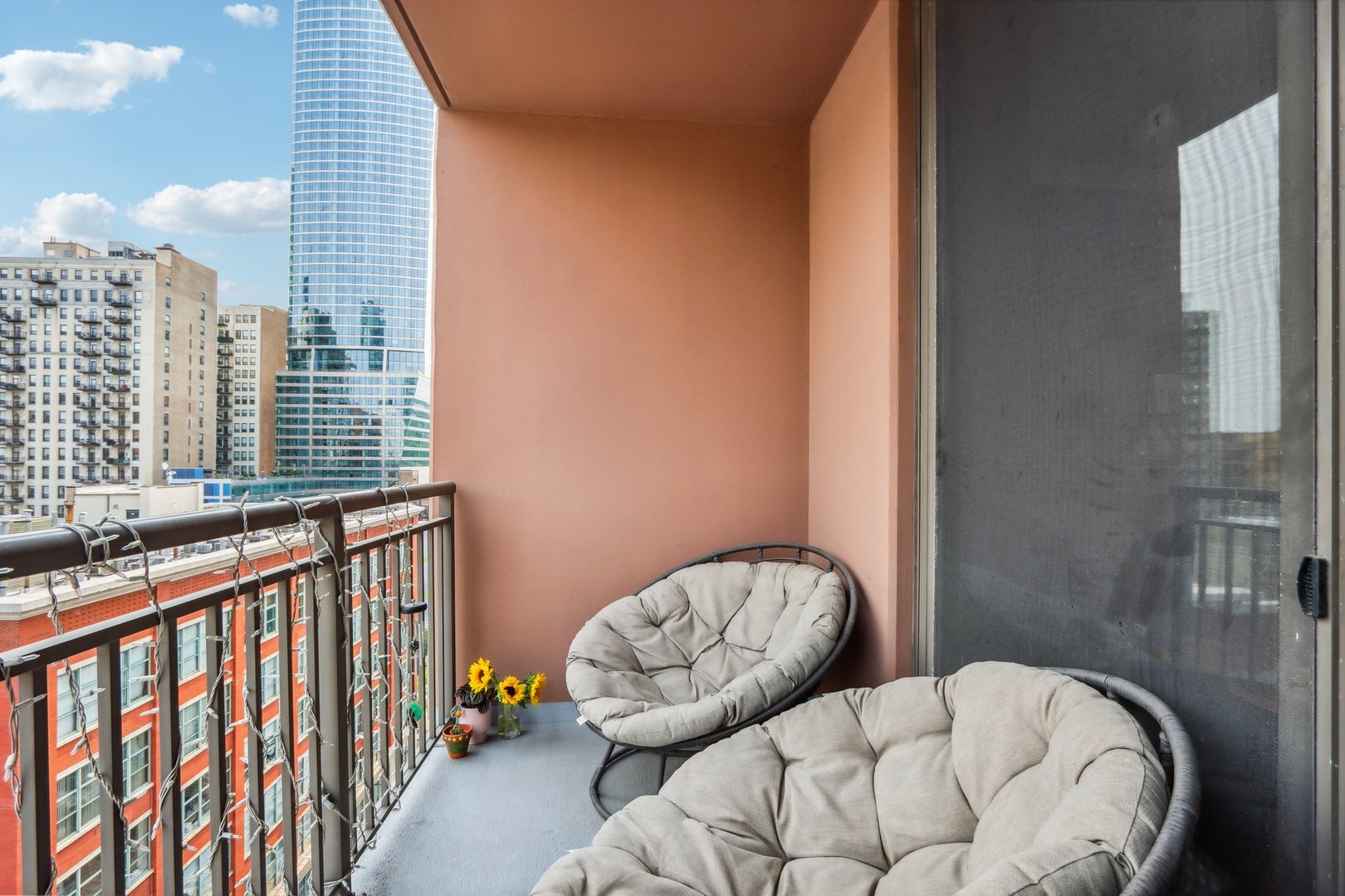 1101 S State Street Unit: 1402