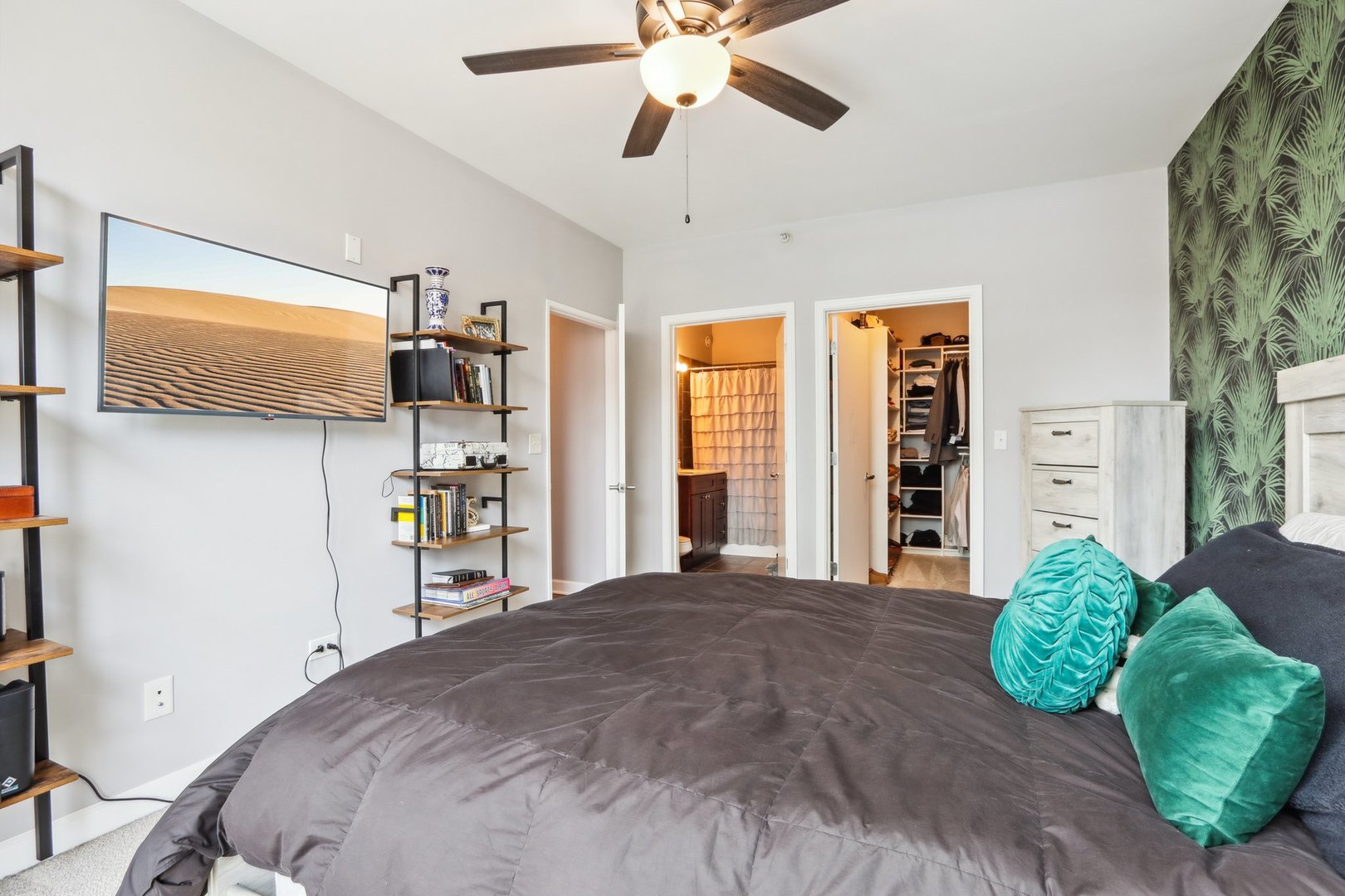 1101 S State Street Unit: 1402