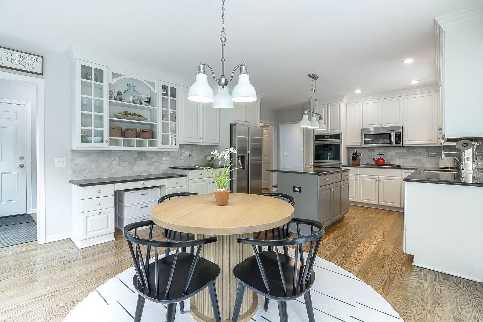 26W231 Tuckaway Court