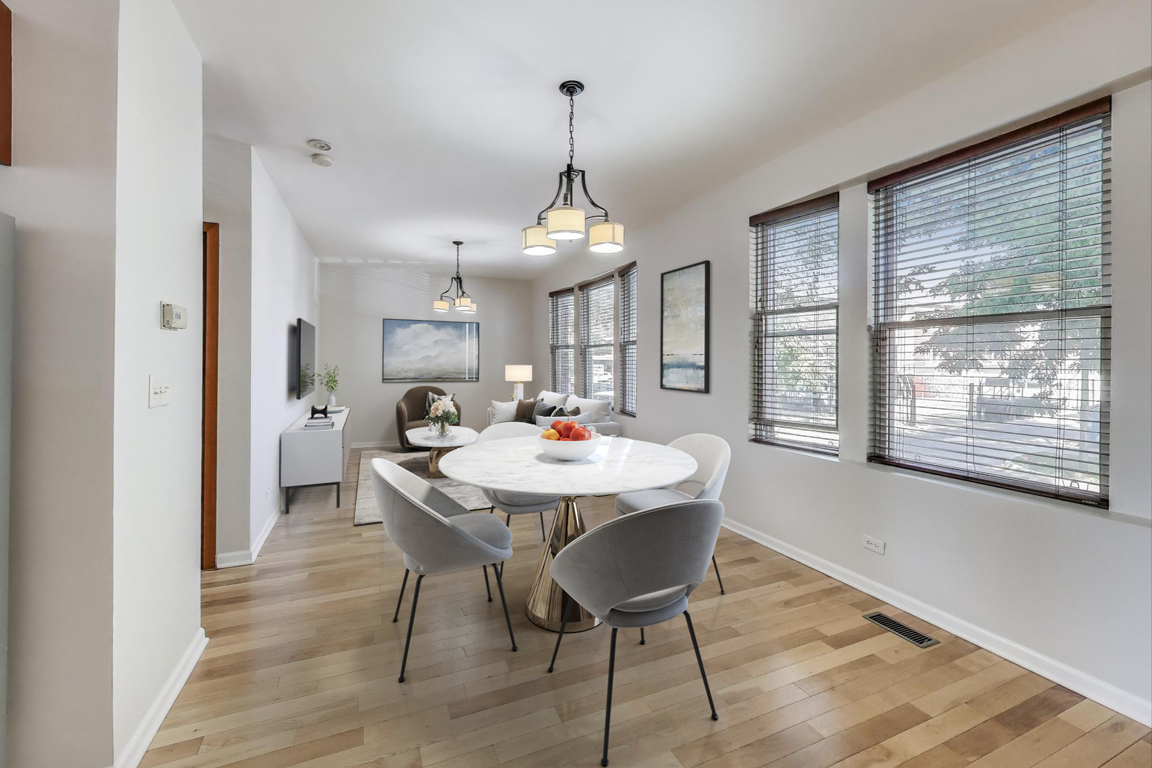 3109 W Argyle Avenue Unit: 1