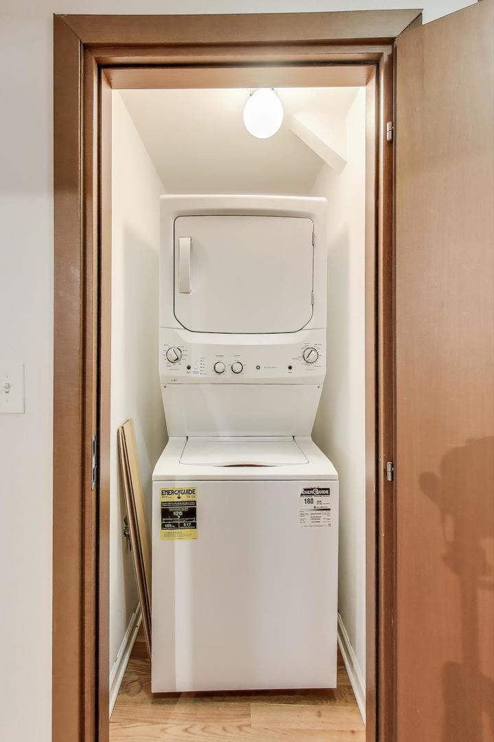 3109 W Argyle Avenue Unit: 1