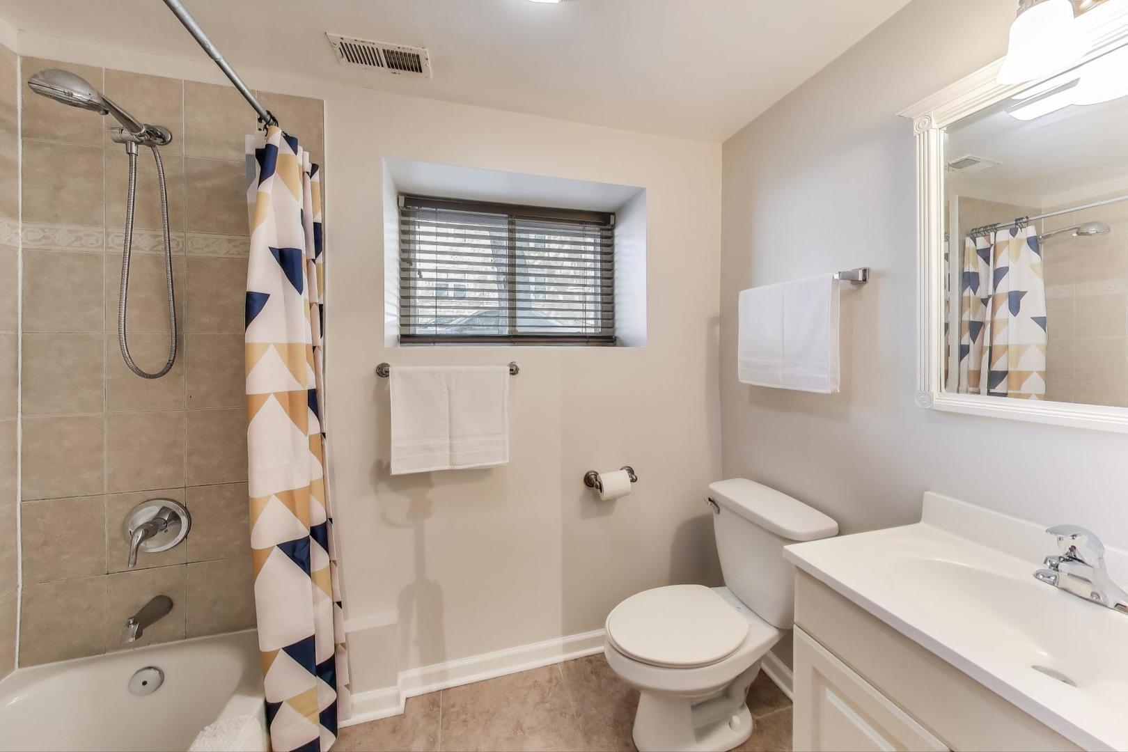 3109 W Argyle Avenue Unit: 1