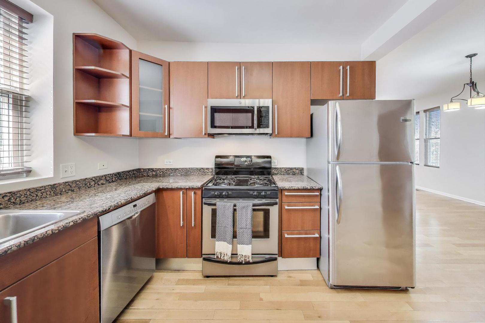 3109 W Argyle Avenue Unit: 1