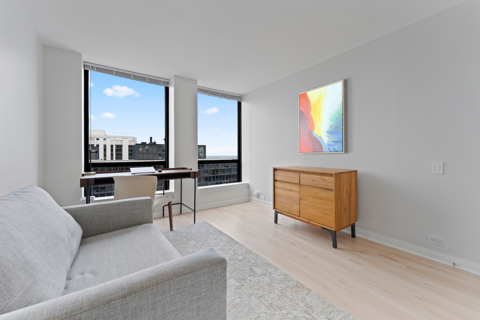 260 E Chestnut Street Unit: 3202