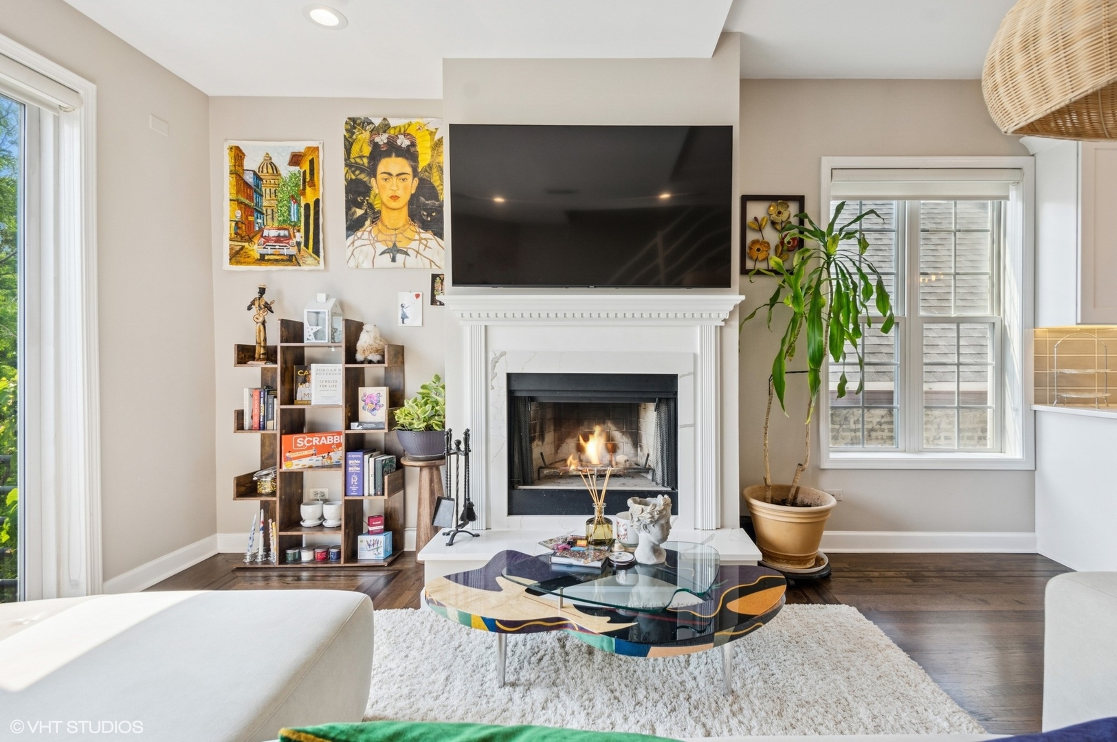 1444 N Bosworth Avenue Unit: 3S