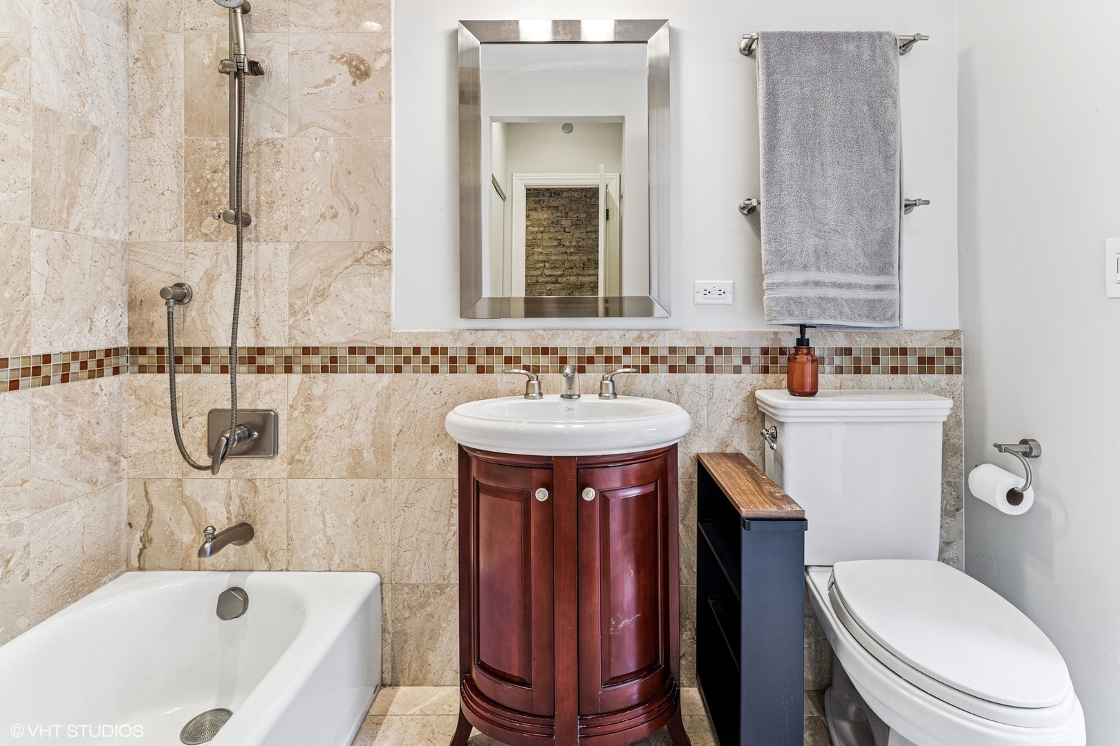 550 W SURF Street Unit: 524