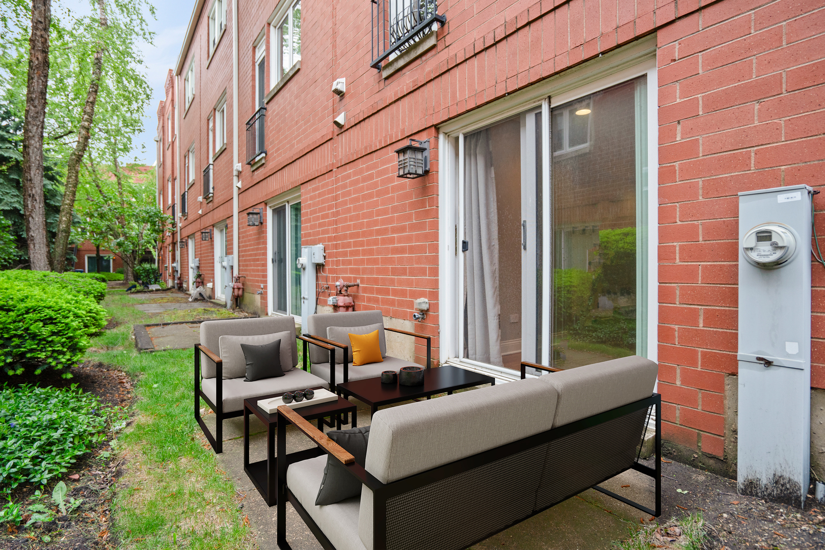2803 N Wolcott Avenue Unit: D