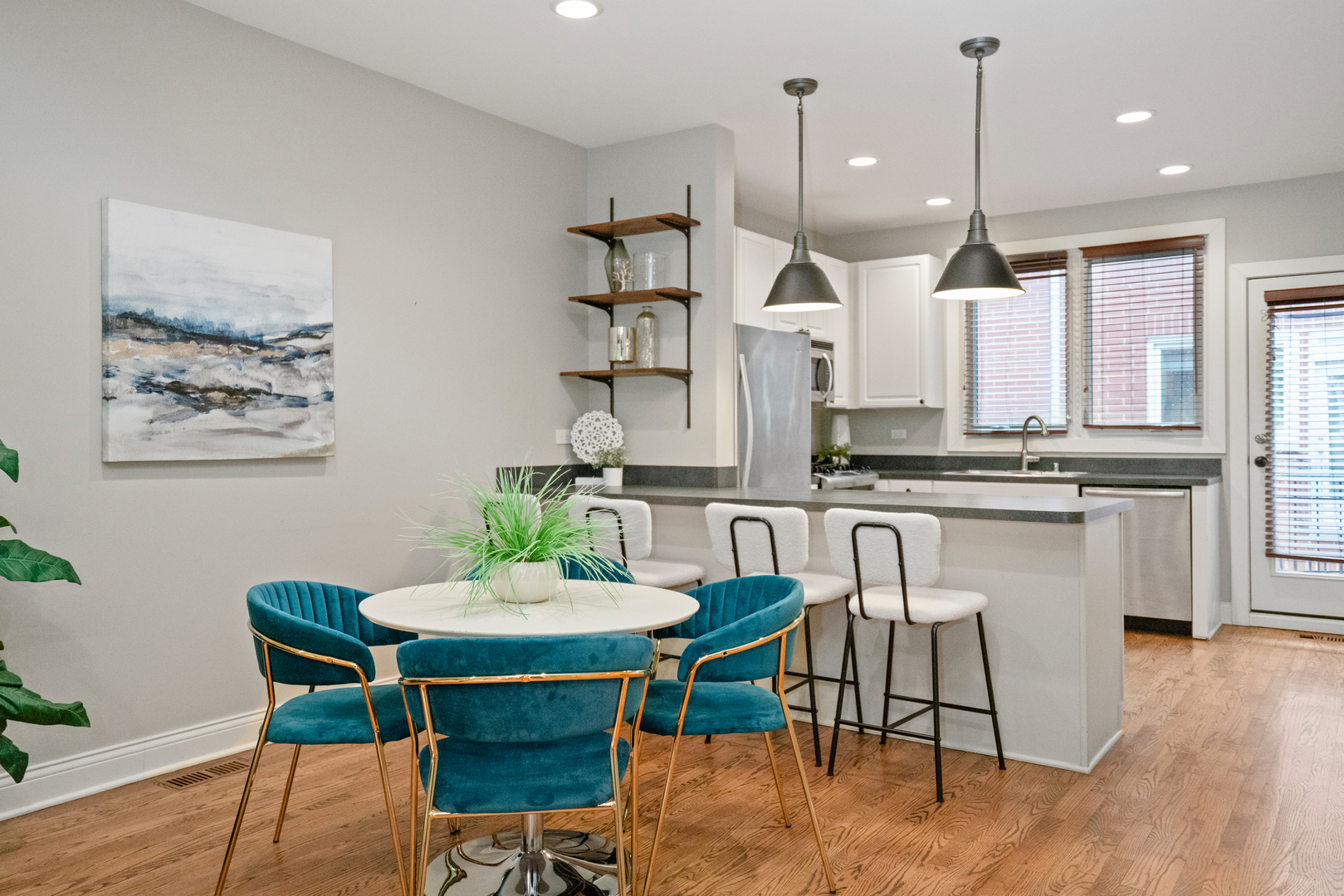 2803 N Wolcott Avenue Unit: D