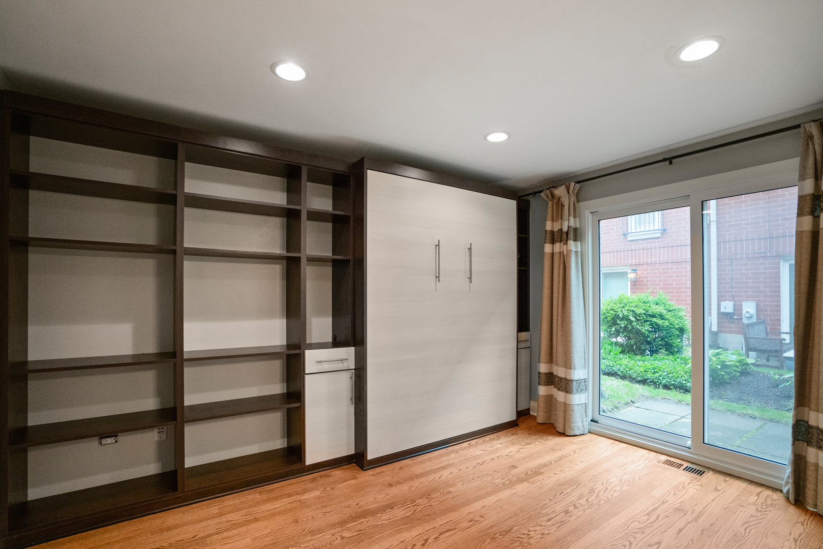 2803 N Wolcott Avenue Unit: D