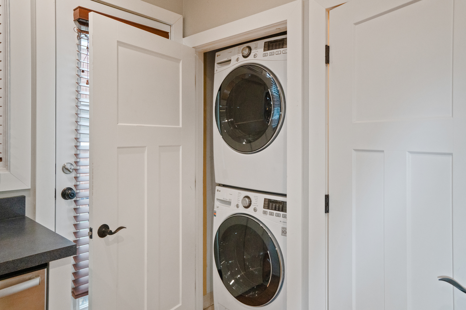 2803 N Wolcott Avenue Unit: D
