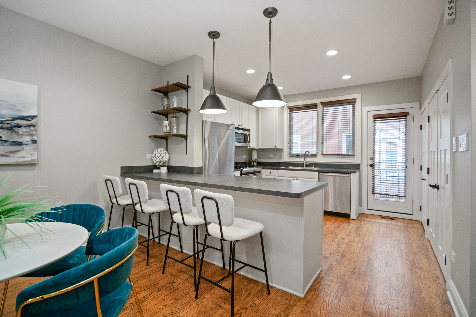 2803 N Wolcott Avenue Unit: D