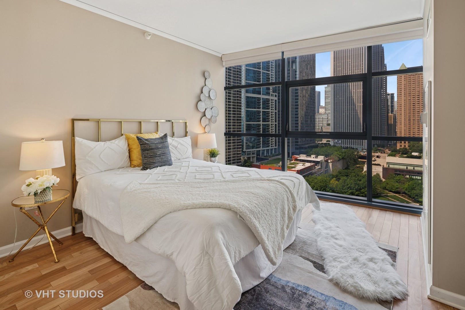 201 N WESTSHORE Drive Unit: 1901