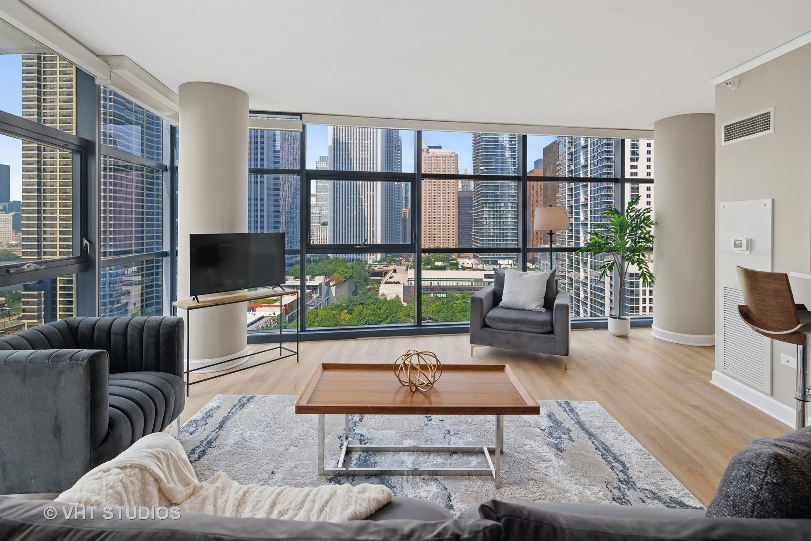 201 N WESTSHORE Drive Unit: 1901