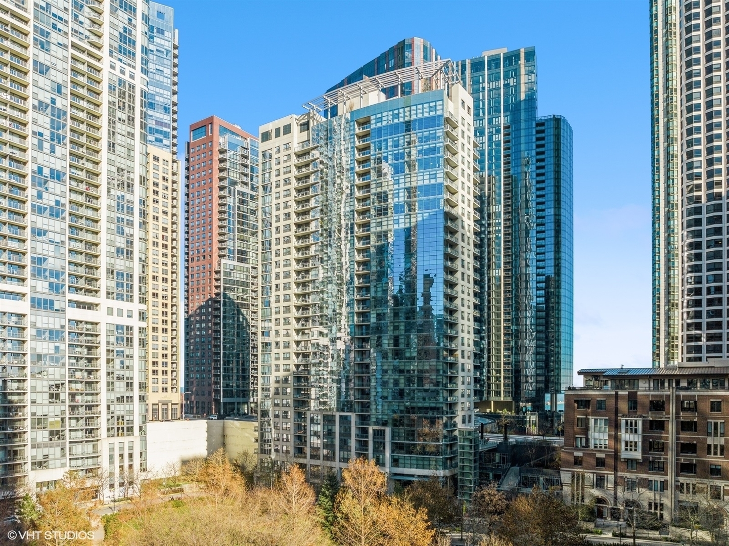 201 N WESTSHORE Drive Unit: 1901