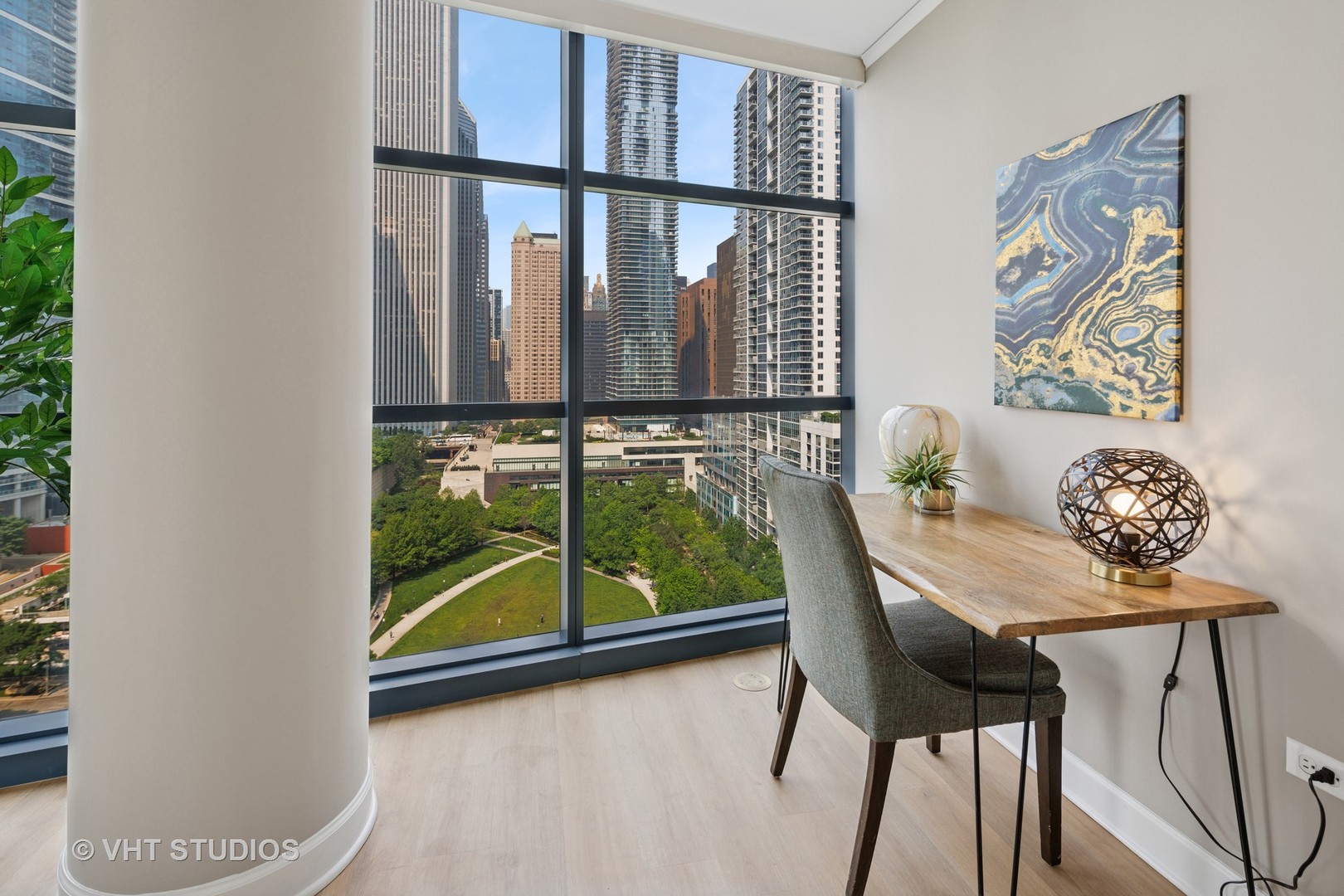 201 N WESTSHORE Drive Unit: 1901
