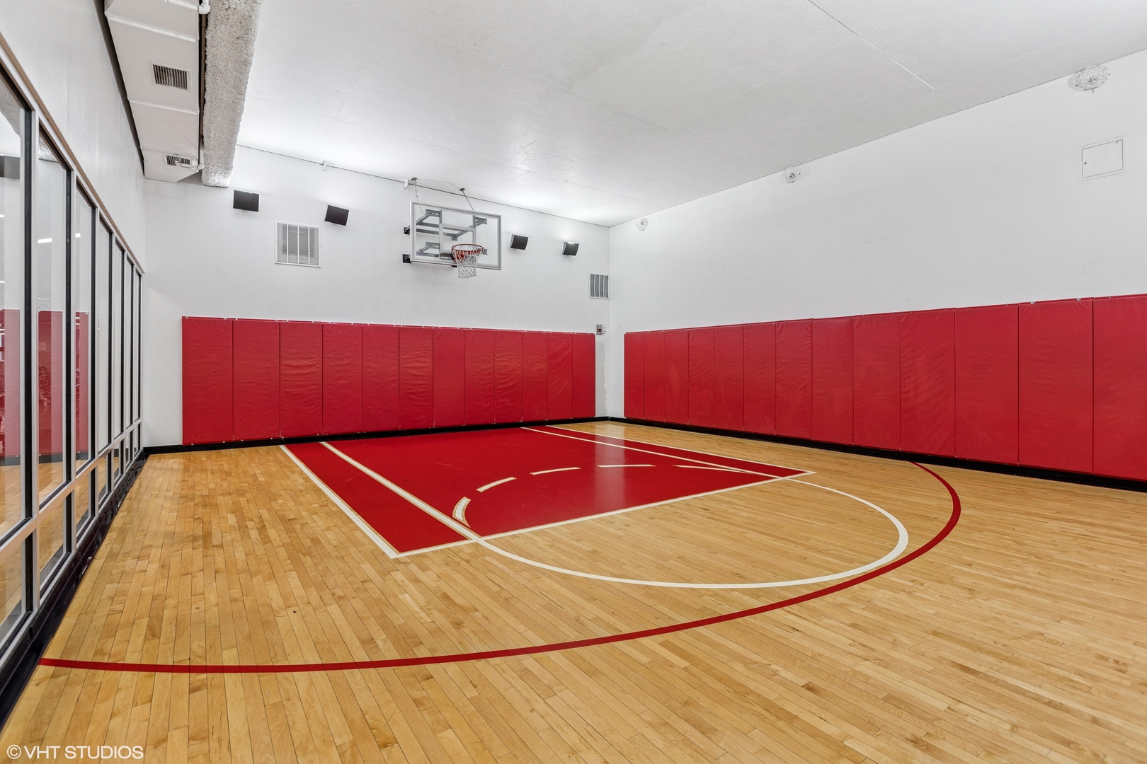 225 N Columbus Drive Unit: 5512